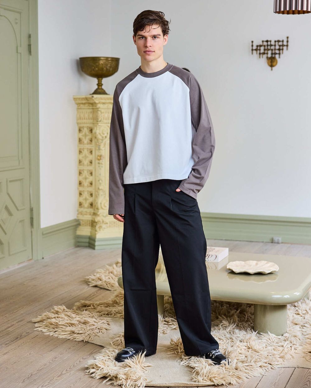 Raglan Longsleeve T-shirt White/Grey