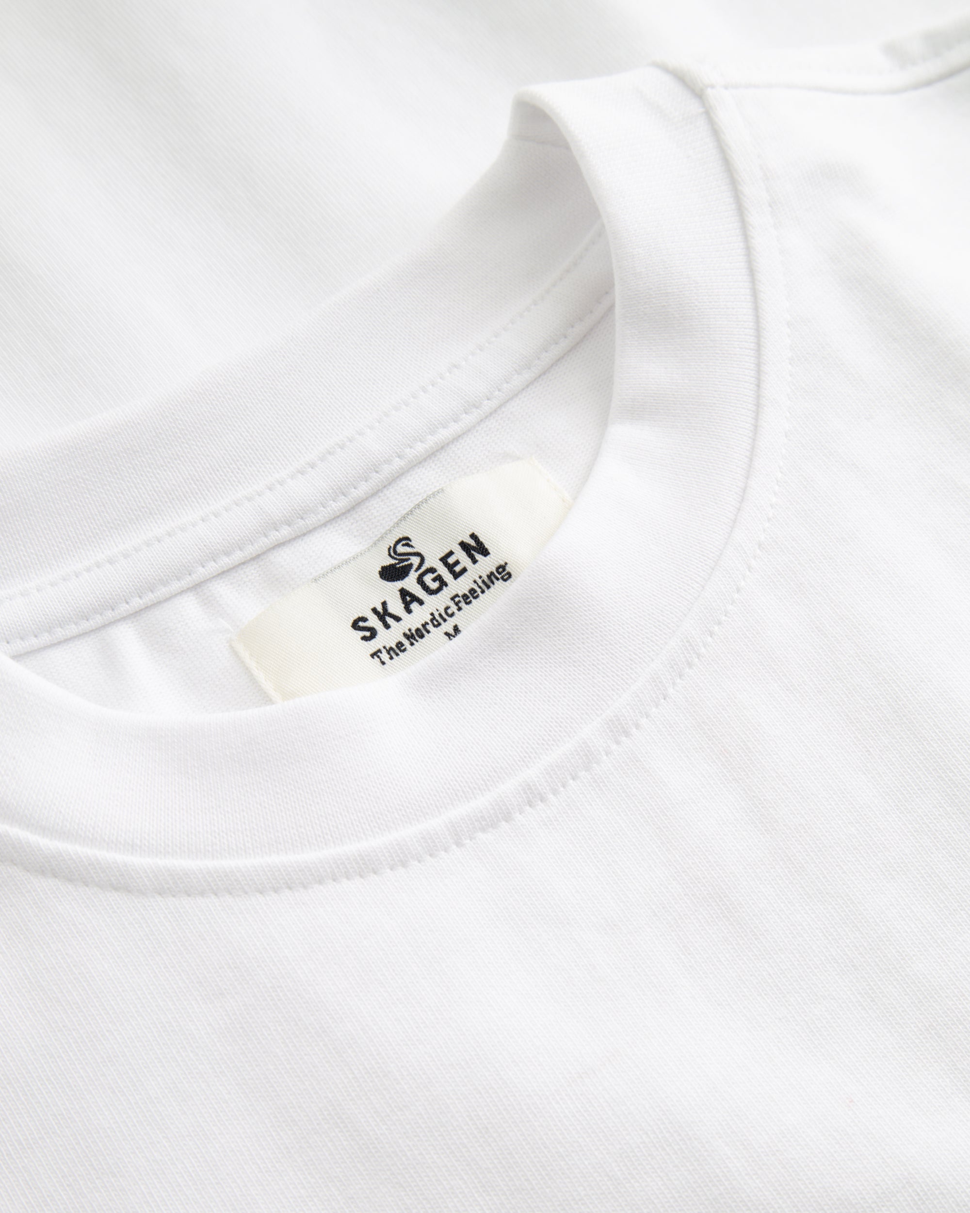 Everyday Essential Raglan Longsleeve White dame