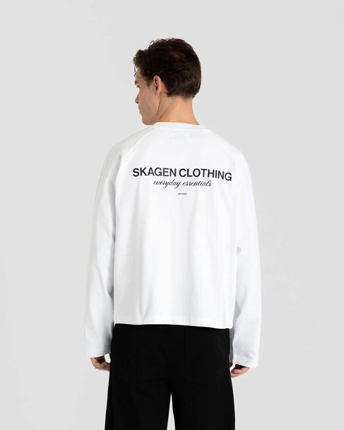 Everyday Essential Raglan Longsleeve White