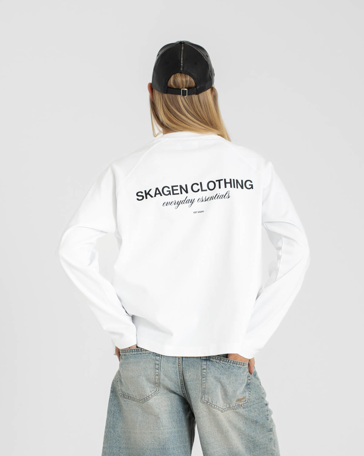 Everyday Essential Raglan Longsleeve White