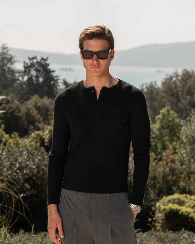 Henley Long Sleeve Black
