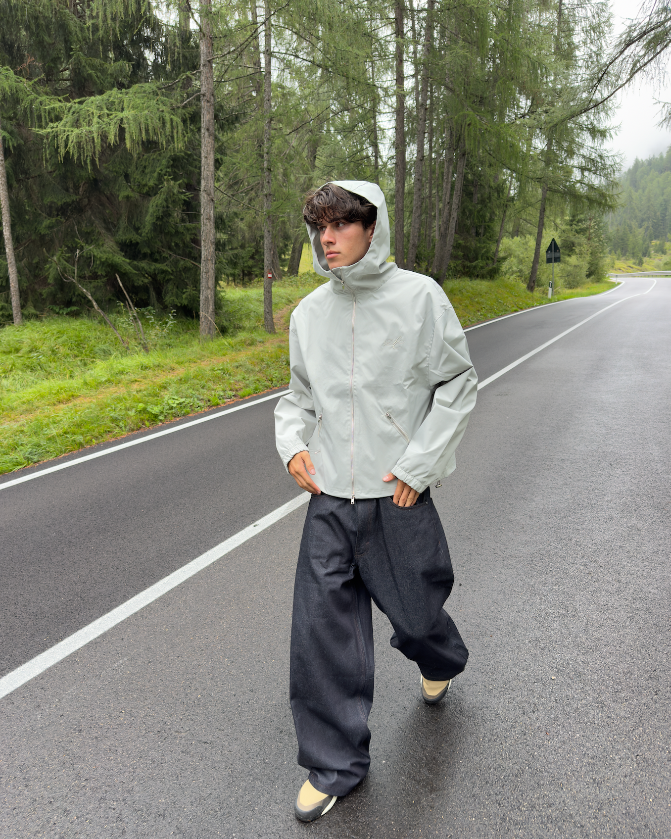 Windbreaker White