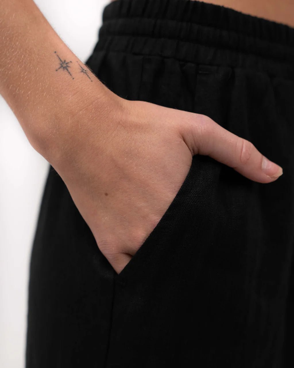 Hørbukser Højtaljede Sort | Skagen - clothing.dk