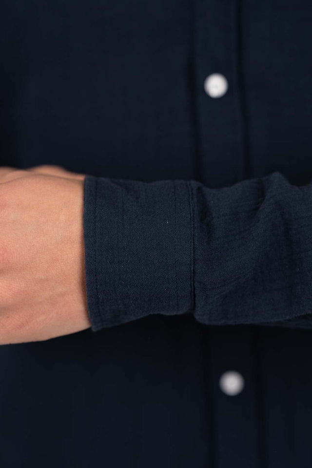 Langærmet Crinkle Skjorte Navy |  Skagen-clothing.dk