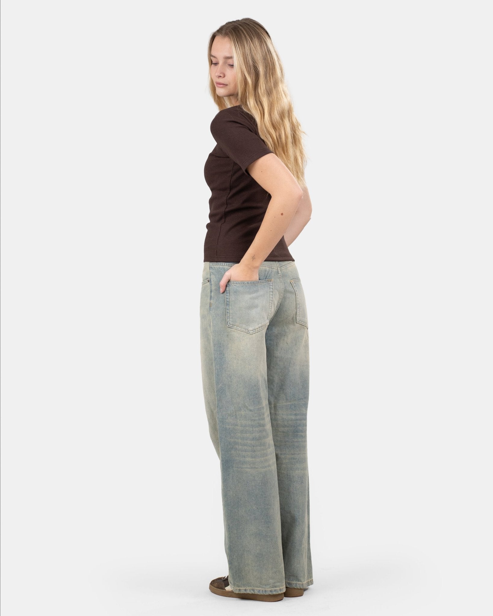 T-shirt With Fitted Sleeves Brown | Skagen - clothing.dk