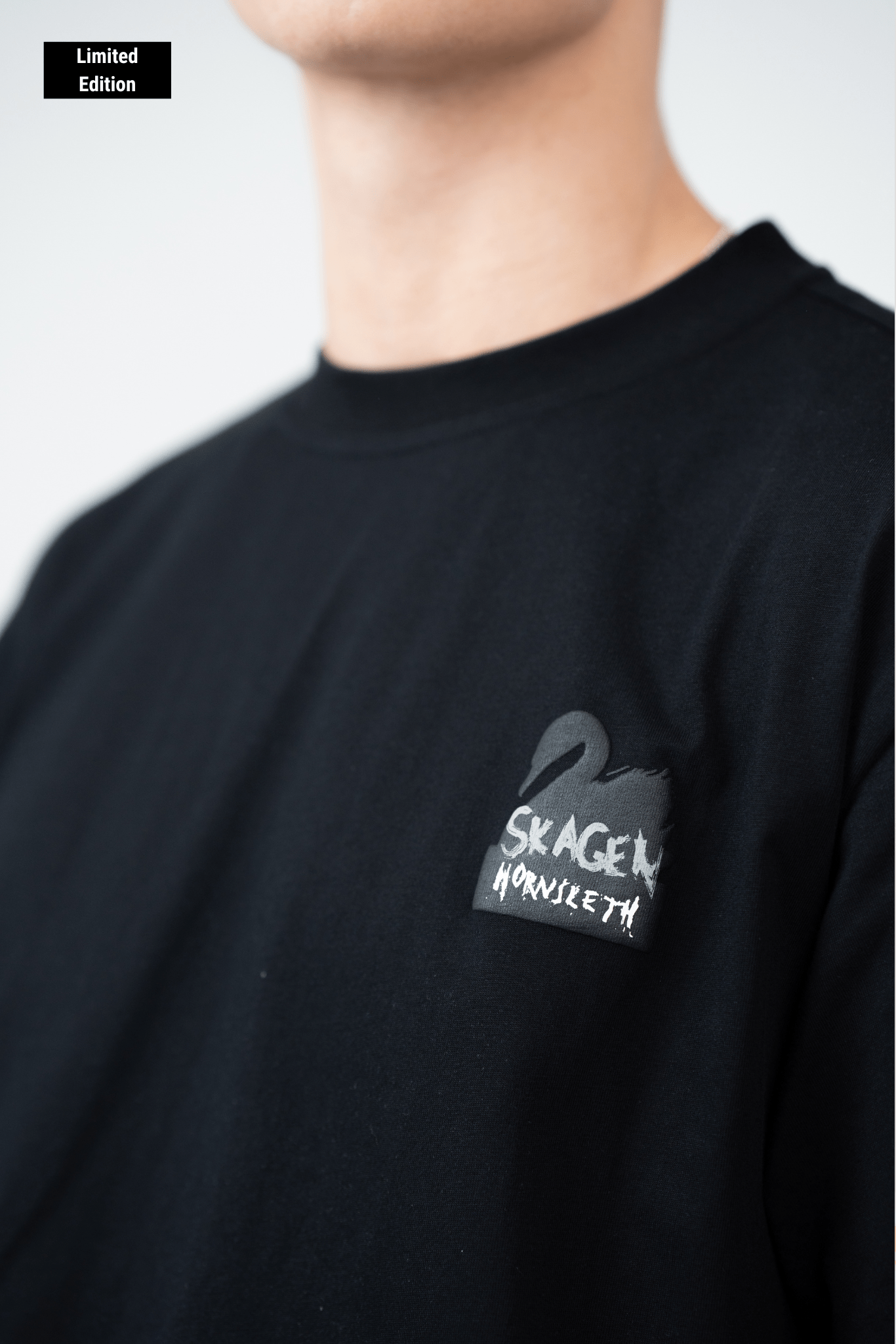 HORNSLETH X SKAGEN CLOTHING - T-shirt (Sort) - Skagen-clothing.dk